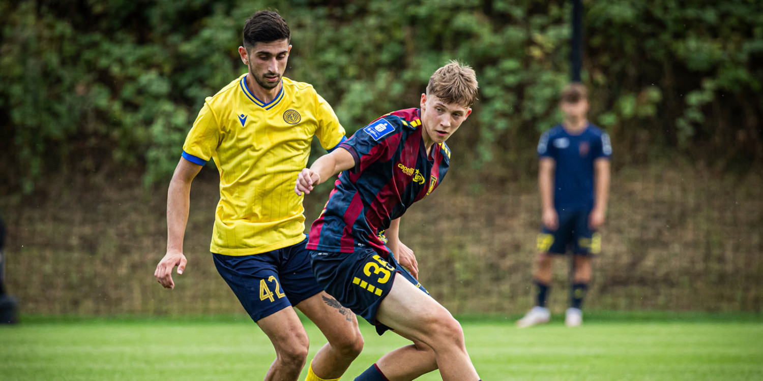 Wojciechowski podpisał kontrakt, więc wraca do pierwszego zespołu. Paryzek przez cały czas w „klubie kokosa”