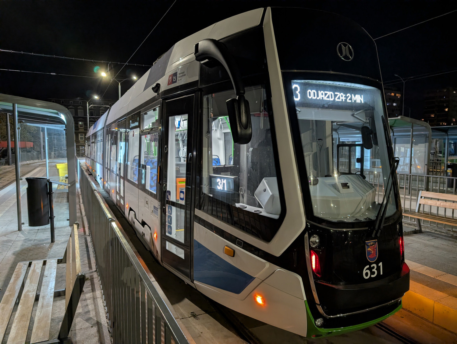 Po Szczecinie jeździ coraz więcej nowych tramwajów. Nie tylko na linii nr 4