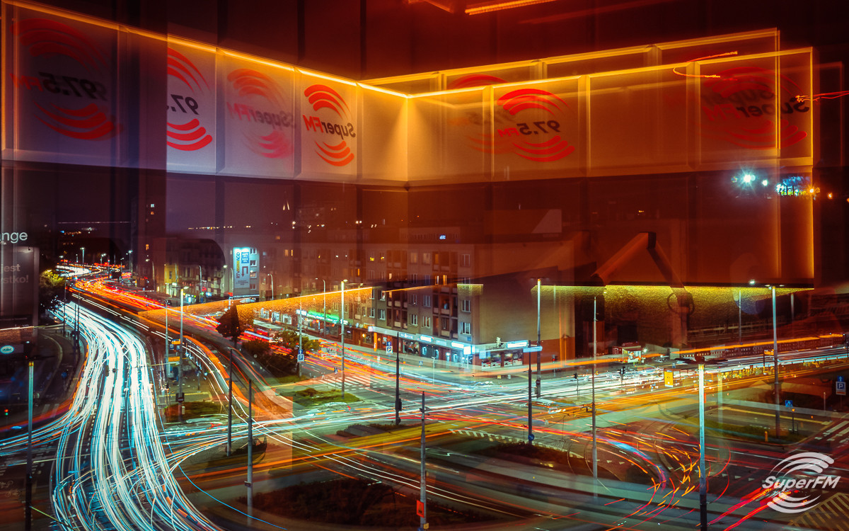 Od seansu filmowego po wieczorne imprezowanie. Radio Super FM przez tydzień świętuje razem z mieszkańcami