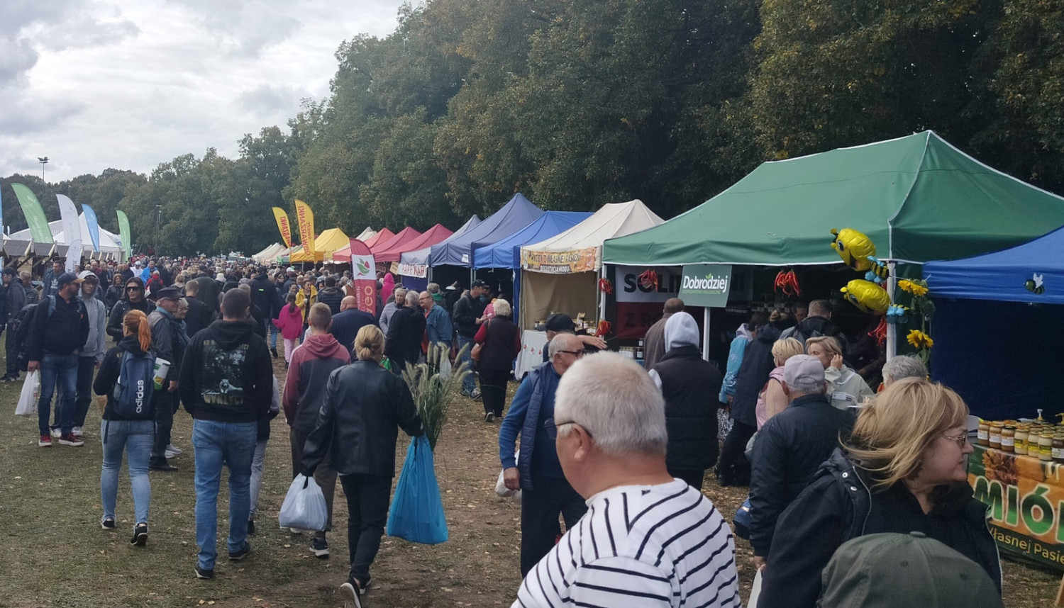 Wręczają „mandacik za przekroczenie piękności”, a teraz wystąpią na wielkim wydarzeniu niedaleko Szczecina