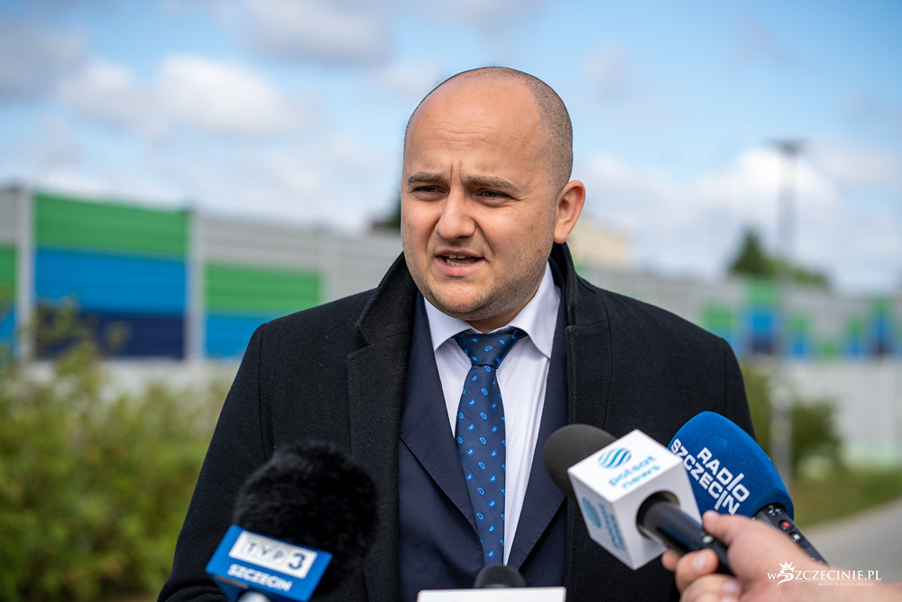 Poseł i jego ludzie mieli przywłaszczyć ponad 16 milionów złotych. Matecki usłyszy prokuratorskie zarzuty