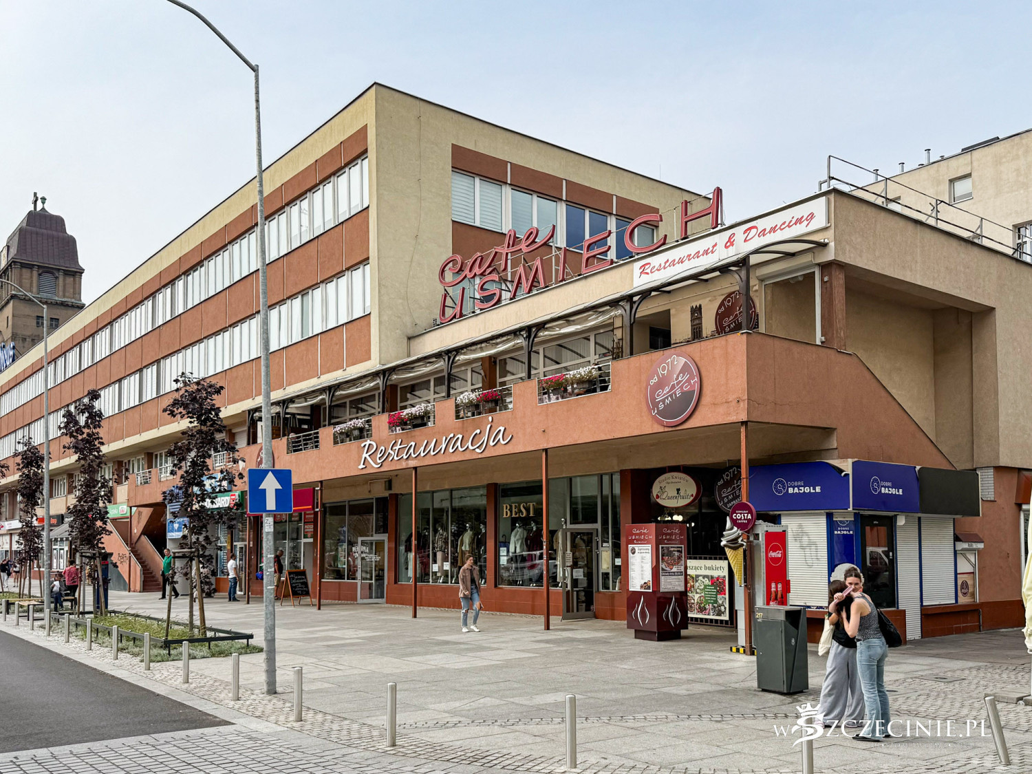 Od ponad 50 lat pełni te same funkcje. Gdzie usługowy modernizm ma się dobrze, a gdzie potrzeba interwencji?