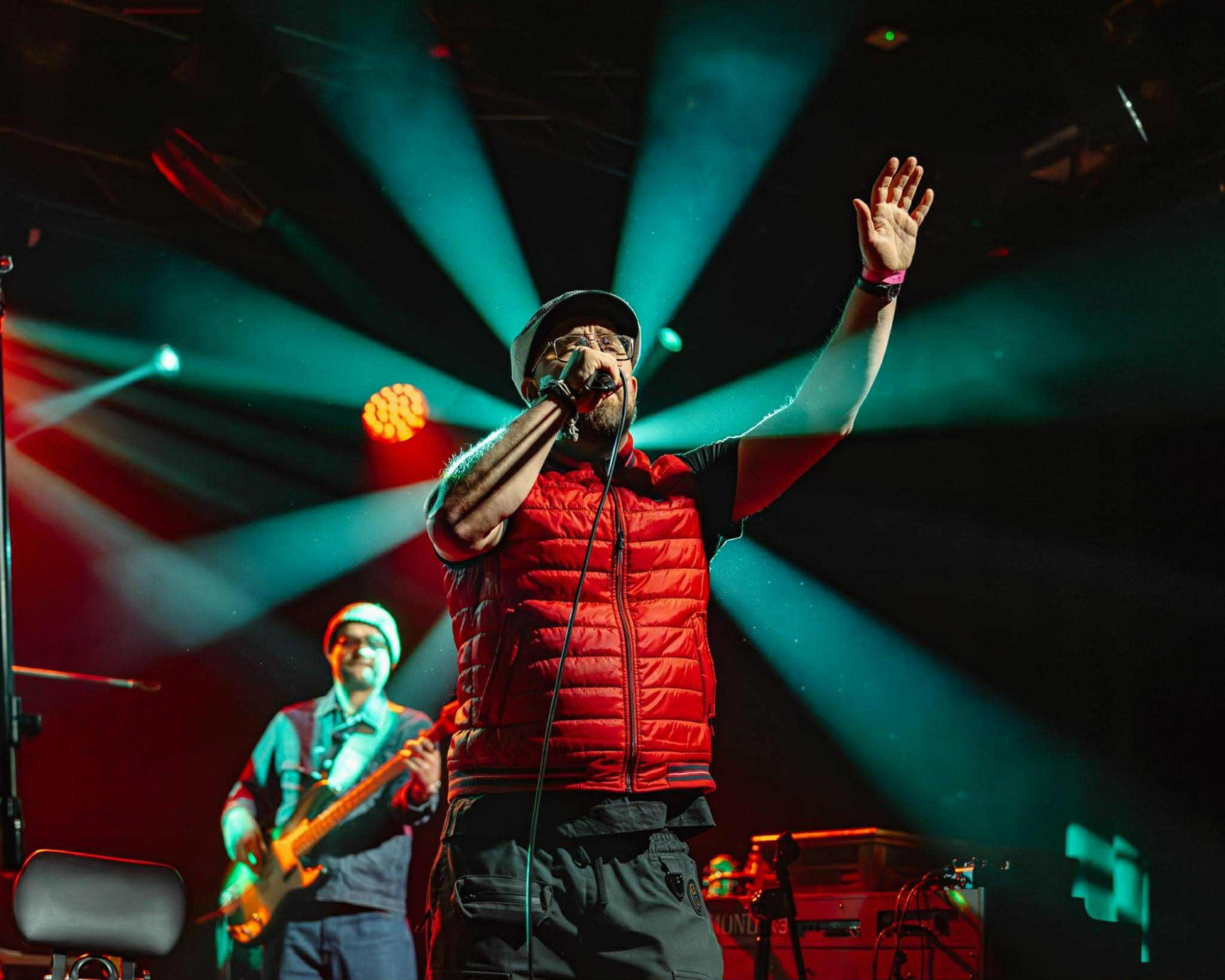 To w Ogrodach Śródmieście prawie się nie zdarza. Przemysław Kazaniecki zaśpiewa na scenie już w sobotę