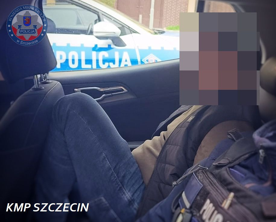 Uciekał ul. Mieszka I przed policją. Pijany, naćpany i z maczetą w samochodzie [film]