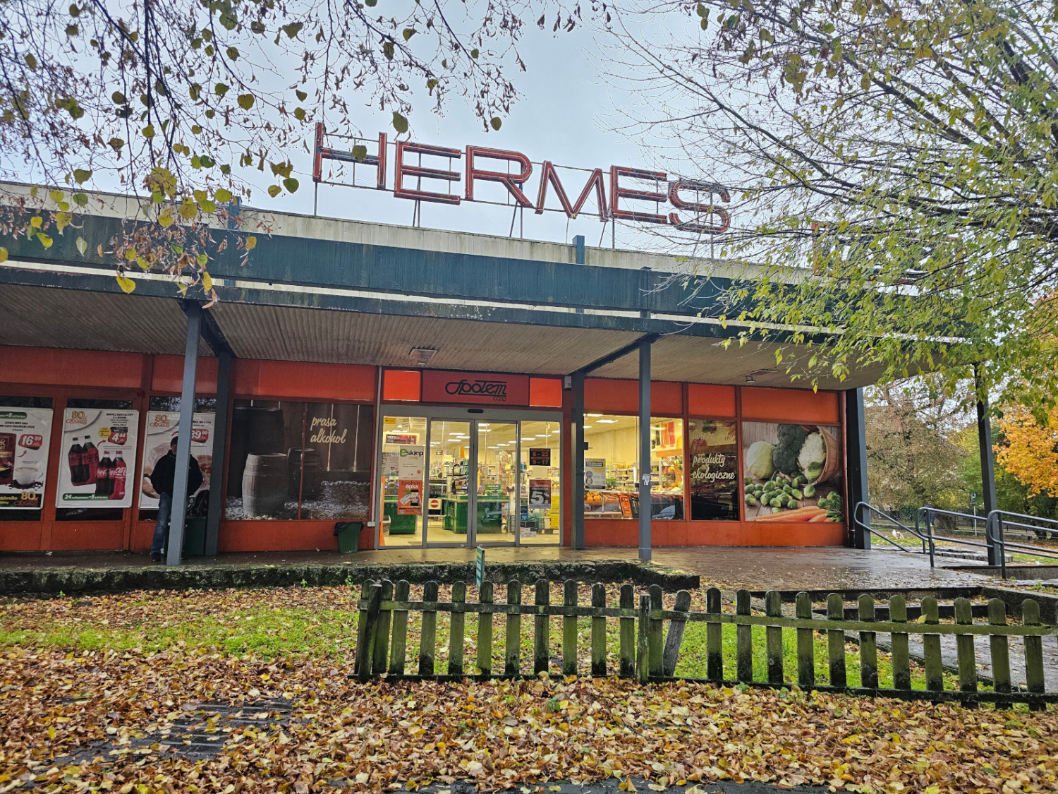 Tutaj też planują budynek mieszkalny w miejscu sklepu Społem