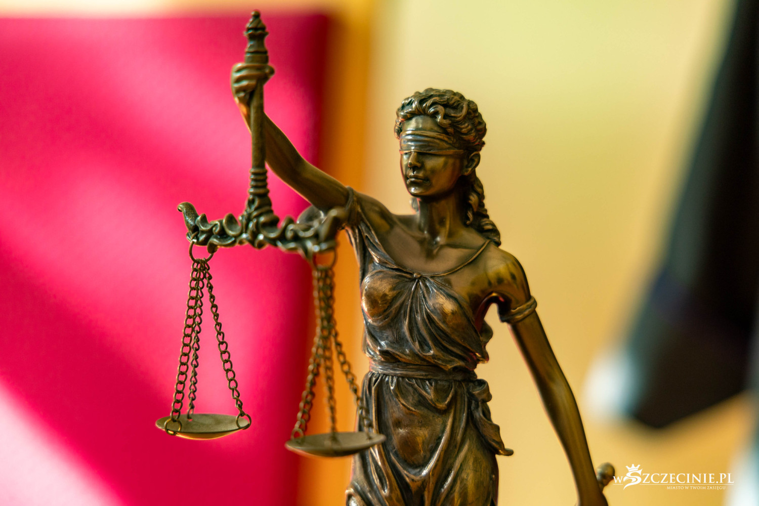 Organizowała „seksualne domówki” i pobierała 50% zarobku prostytutek. Zarzuty dla sutenerki Heleny W.