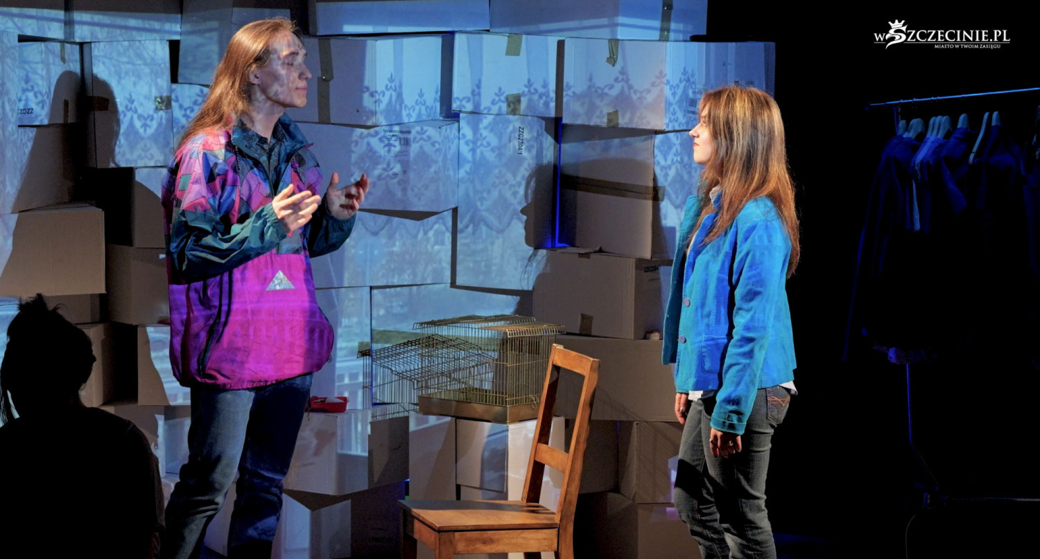 Każdy mógł się nauczyć robić teatr. Międzypokoleniowe warsztaty w Teatrze Współczesnym zwieńczone spektaklem