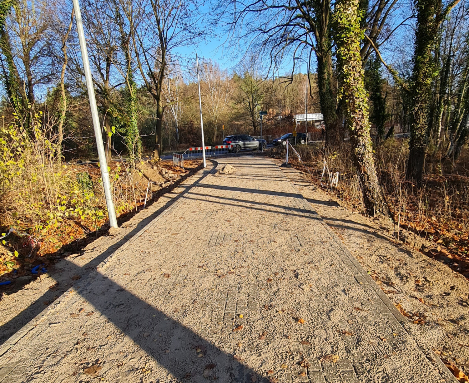 Tak zmienia się brukowana ulica na Prawobrzeżu