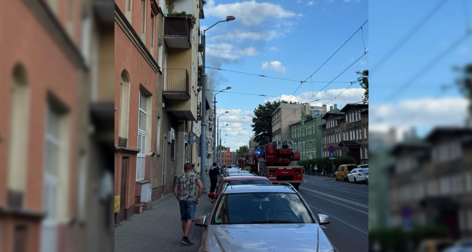 Płonęło mieszkanie przy Niemierzyńskiej. Dzieci wśród poszkodowanych